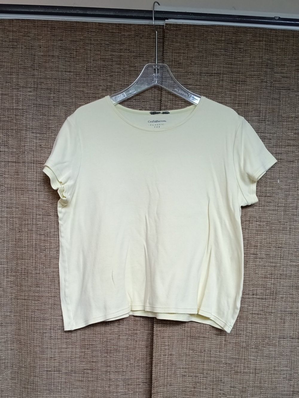 Short Sleeve Cotton Tee in Pale Yellow
